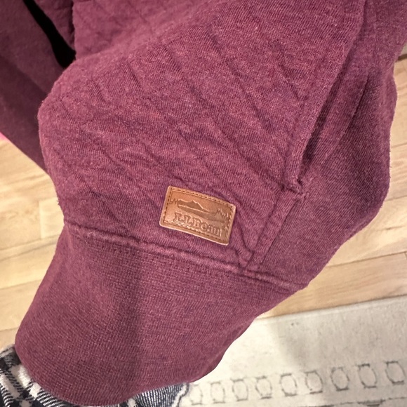 L.L.BEAN - Women's Quilted Quarter-Zip Pullover Deep Wine 2x - Picture 4 of 4